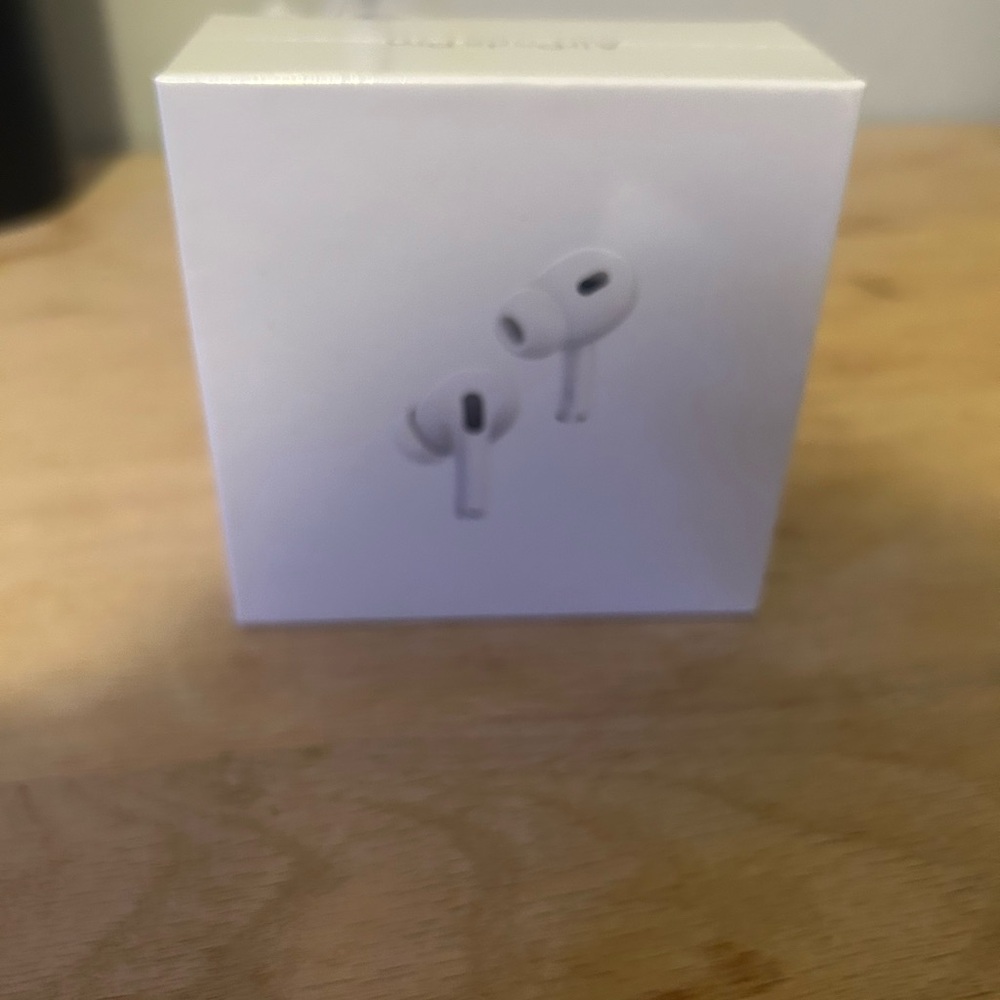 Apple AirPods Pro 2nd Generation with MagSafe Charging Case